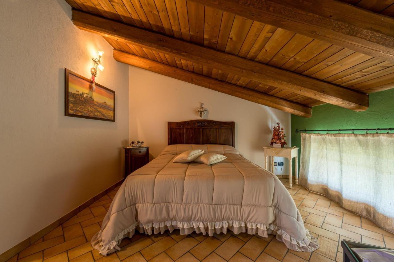 Agriturismo Il Nido Di Bacco Villa Saluzzo Exteriör bild