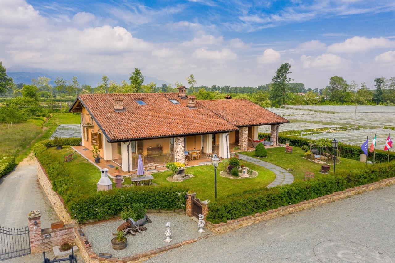 Agriturismo Il Nido Di Bacco Villa Saluzzo Exteriör bild