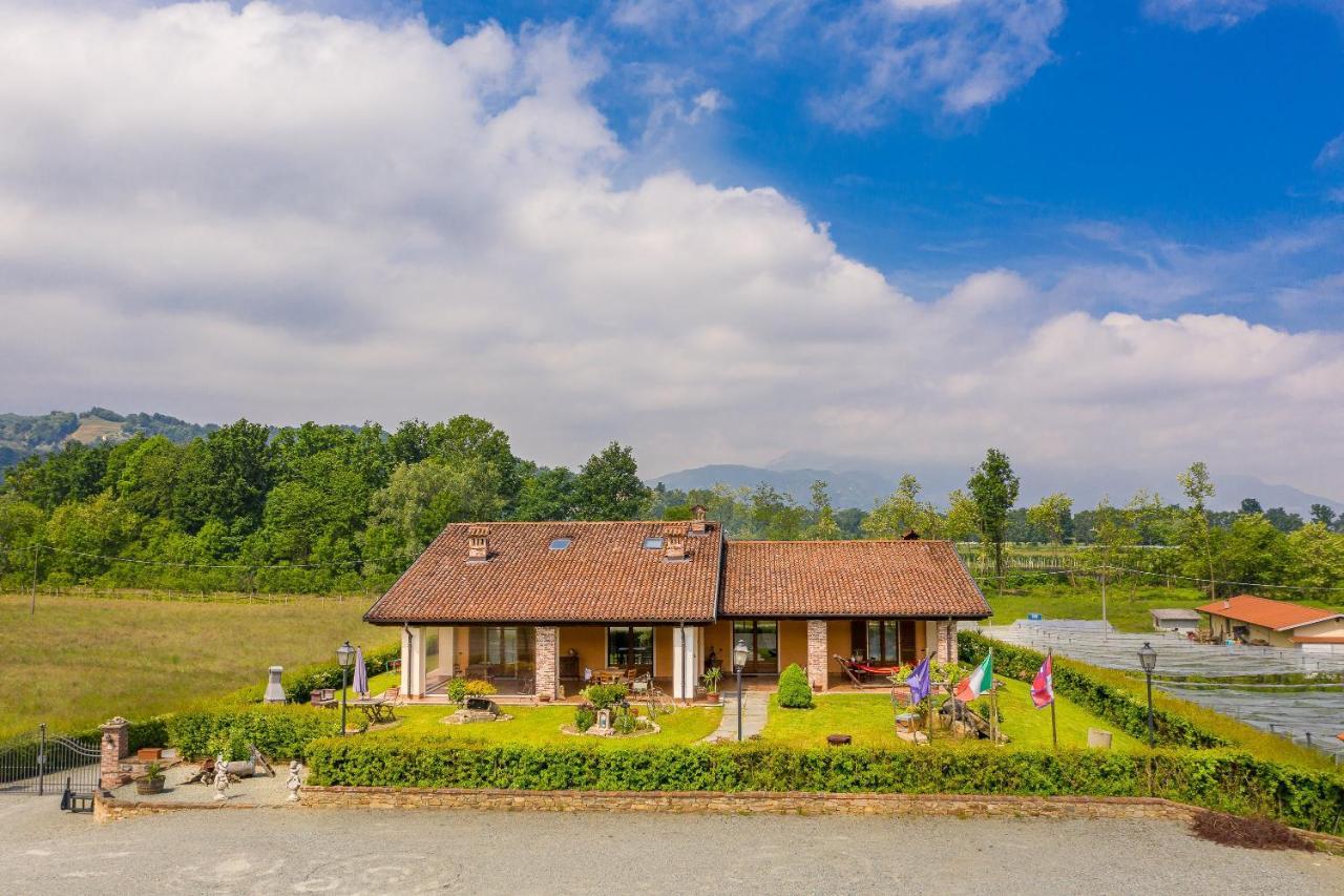 Agriturismo Il Nido Di Bacco Villa Saluzzo Exteriör bild